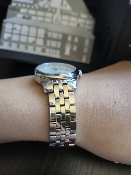 TISSOT LE LOCLE AUTOMATIC LADY (29.00) T006.207.11.116.00