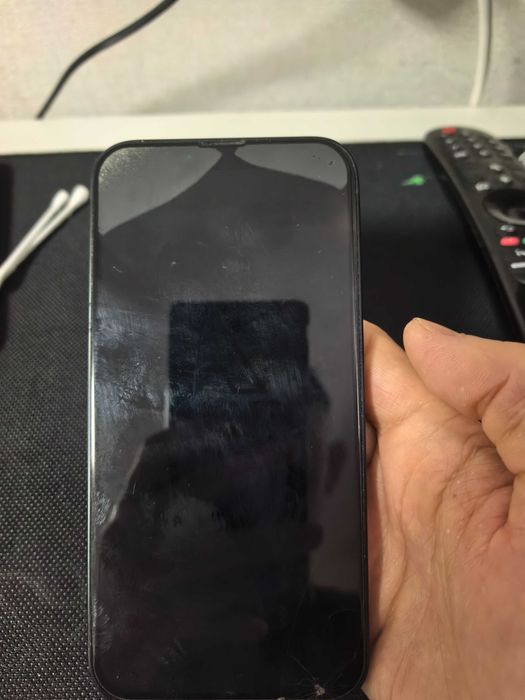 Продам IPhone 13, 128gb, midnight