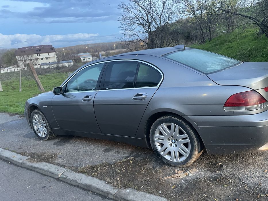 Vand bmw sera 7 in stare buna