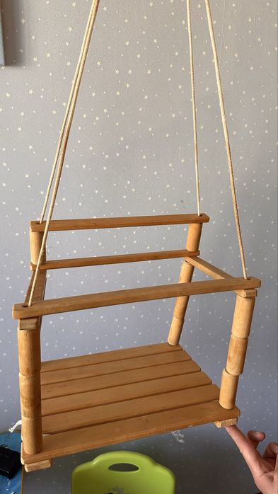 Качеля деревянная