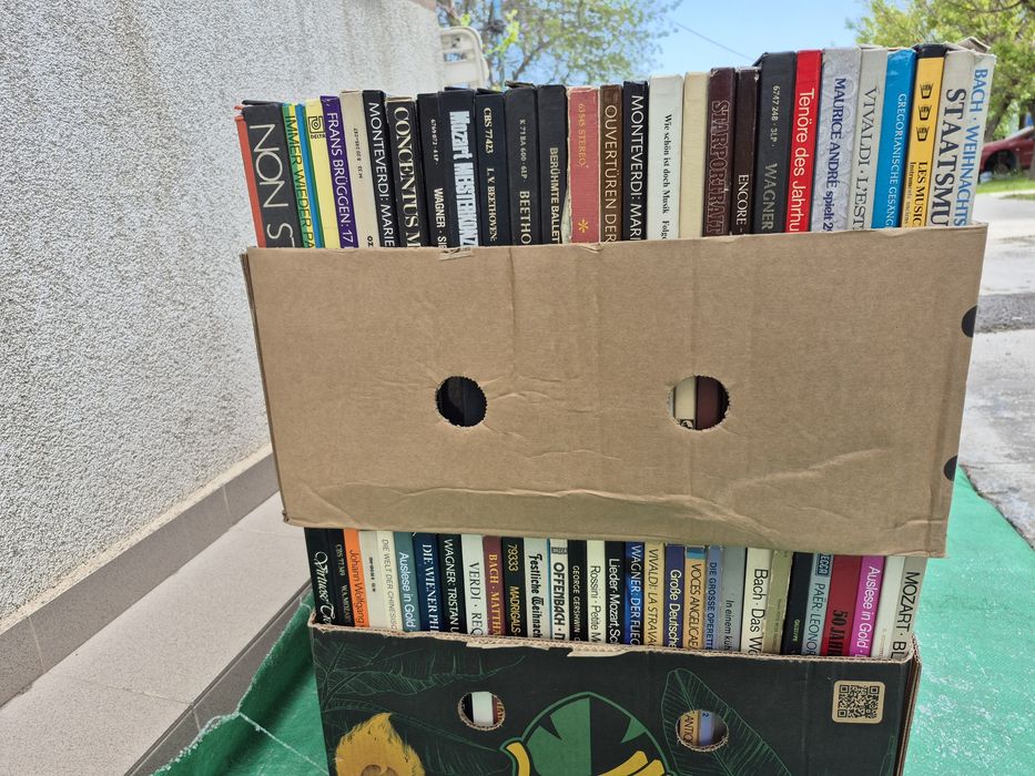 Vând lot 500Lp muzică clasică colectie mixta 3 lei un disc vinil