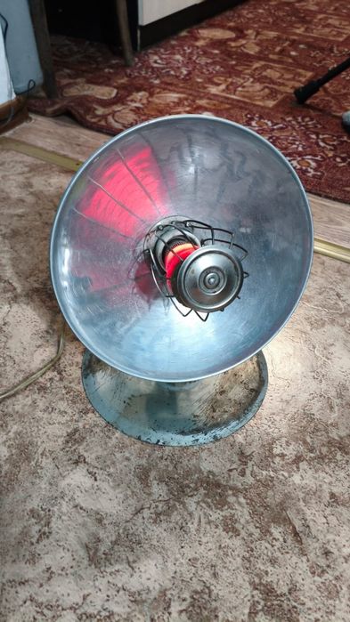 Обогреватель рефлектор Советский, измельчитель ,лампа