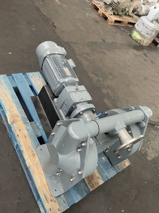 Нова мембранна помпа