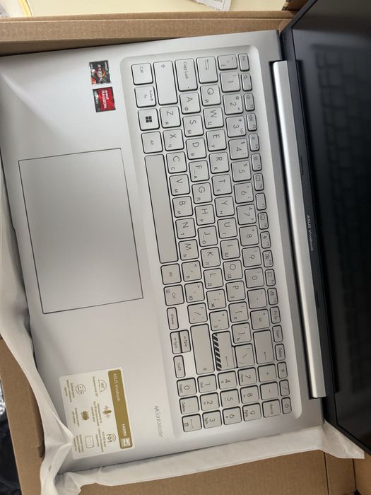 Ноутбук. Asus vivabook