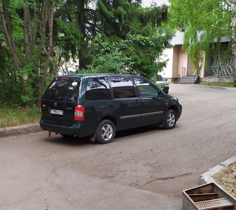 Продам Mazda MPV 2000 года