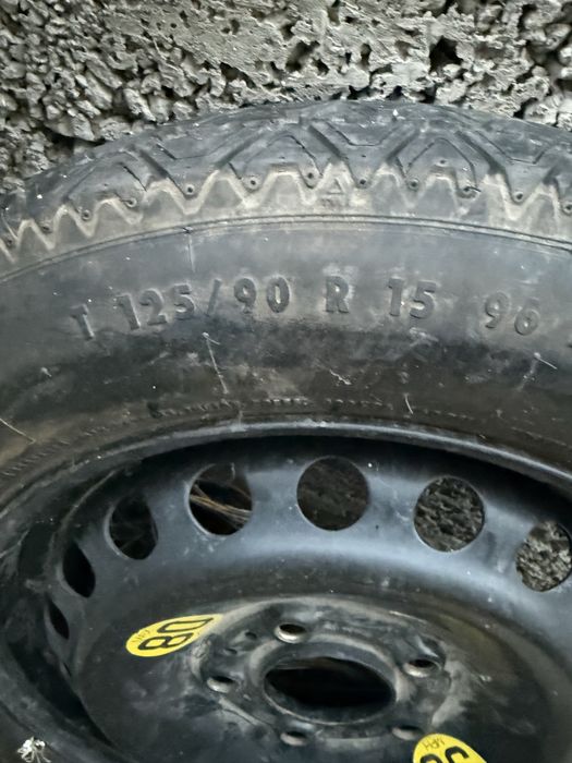 Резервна гума БМВ 125/90/15