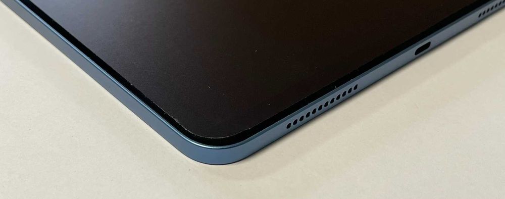 Таблет Apple iPad Air 5 10.9" (2022) 5th Generation Wifi