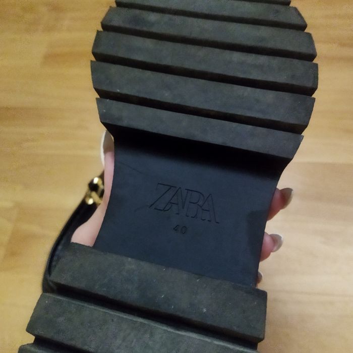 продам лоферы Zara