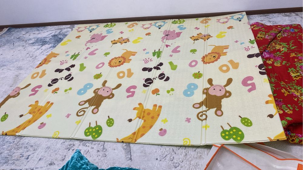 Коврик для малышей