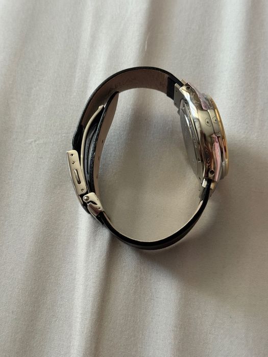 H U B L O T Elegant Chronograph Dial Negru Aur Oțel Curea Piele 

40mm