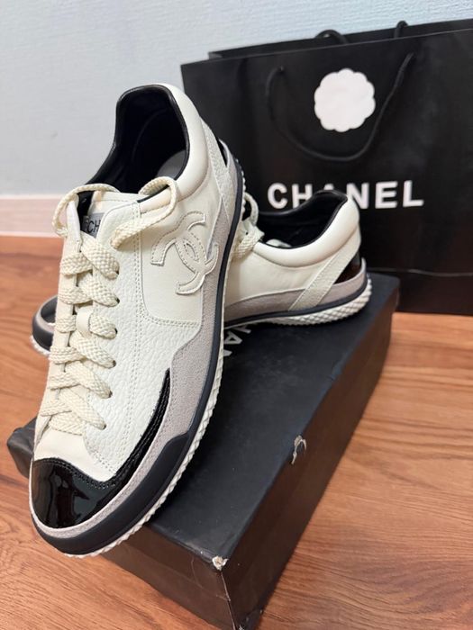 Женские кроссовки CHANEL