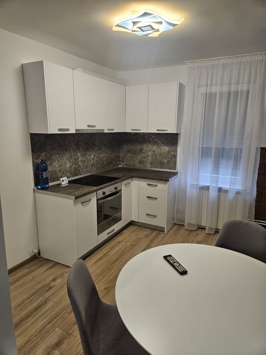 Inchiriez apartament cu o camera