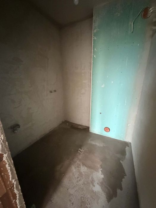 Продава се Тристаен апартамент в Пловдив, Кършияка - 110 кв.м за 768 €/кв.м - Снимка #2