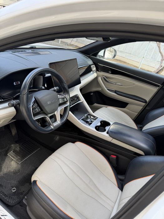 605 kmli Champion sotiladi ideal