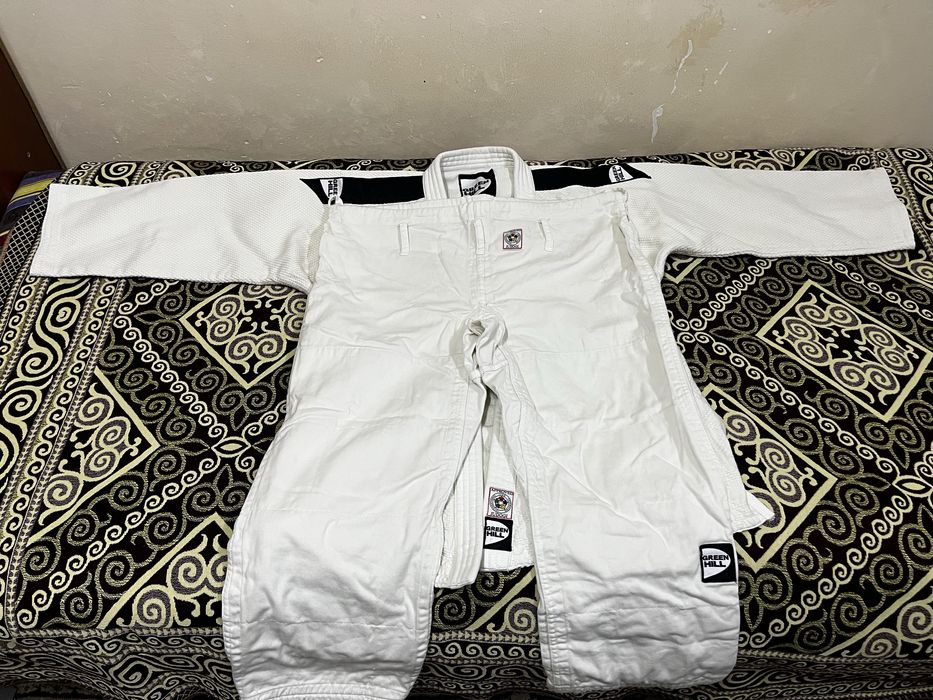 Кимано для дзюдо новый,оригинал!!!