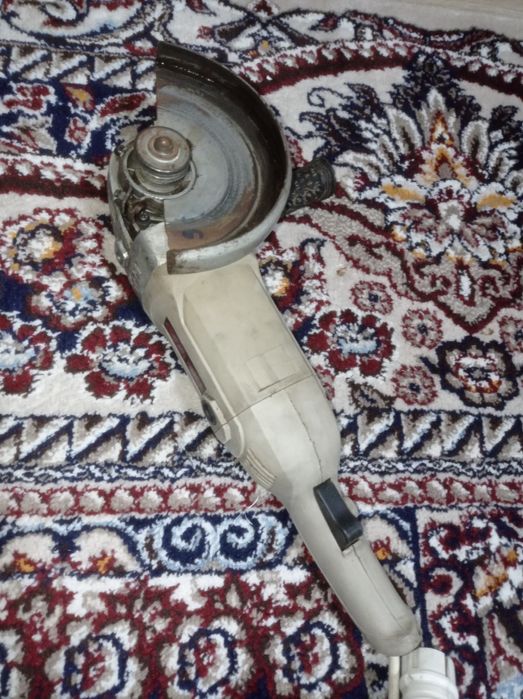 Balgarka sotiladi 180 продаётся болгарка 180