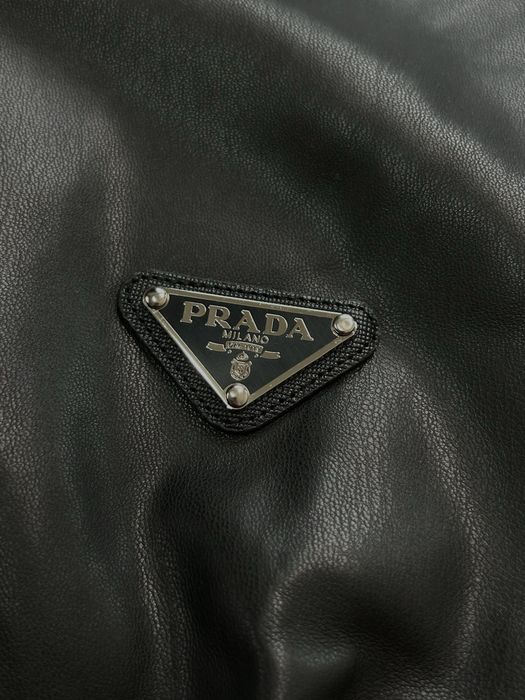 Дамско кожено яке