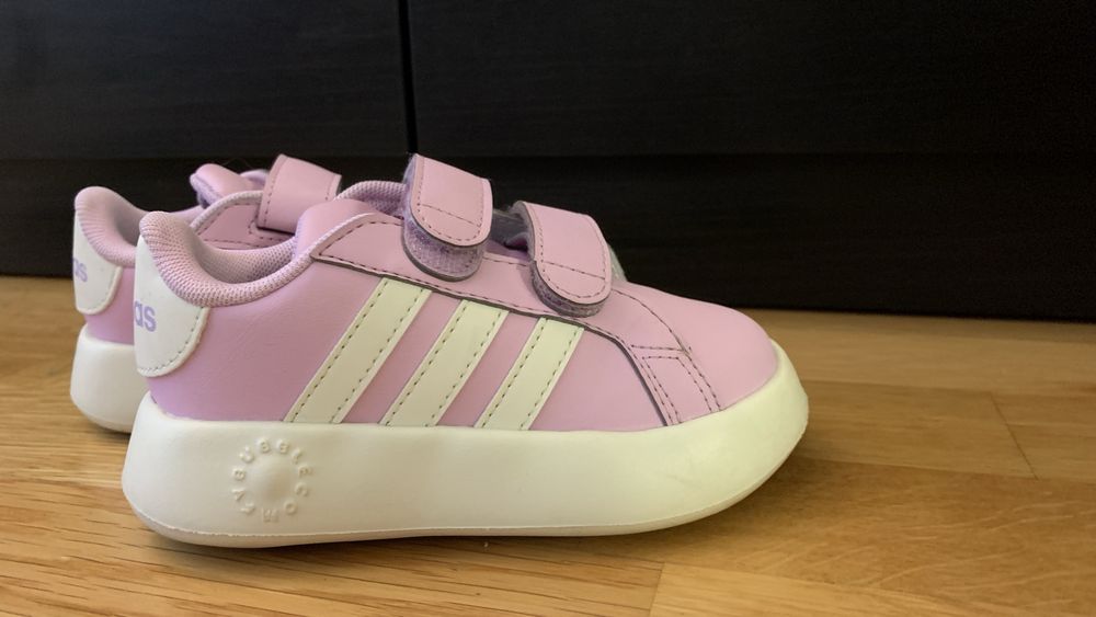 Lot 7 perechi adidasi copii ( marimi 23-25 )