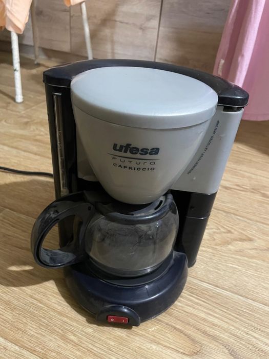 Продам кофеварку