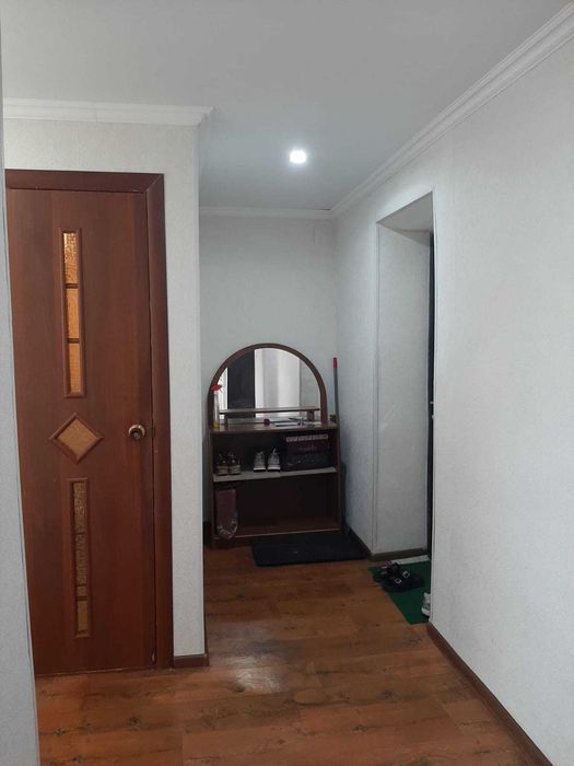 Продам 2-квартиру  пр. Строителей