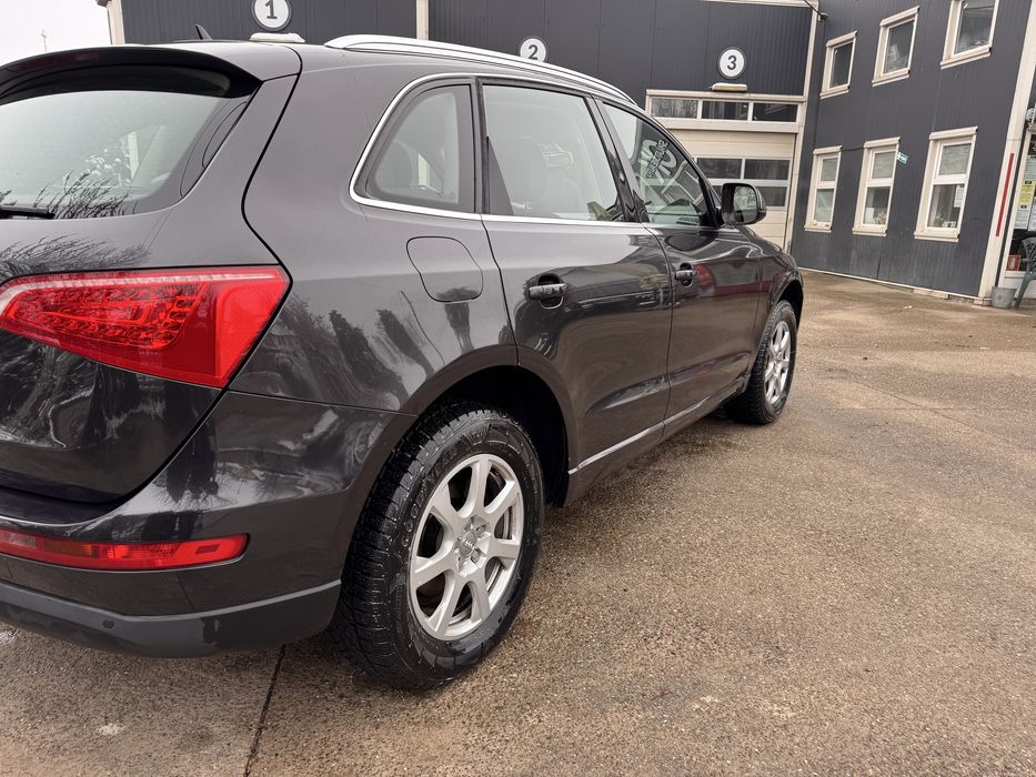 Vand Audi Q5 quattro -automat