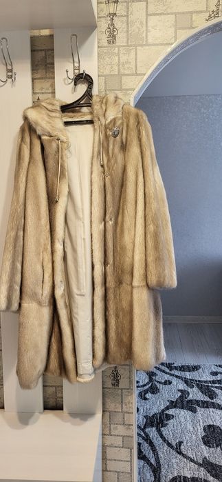 Продам шубу в отличном состоянии