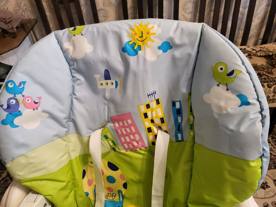 Детский стульчик для кормление Chicco