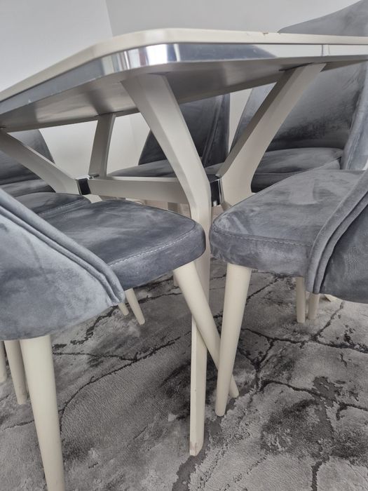 Маса за трапезаря със 6 стола