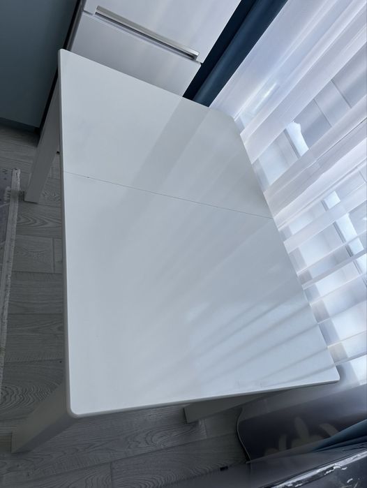 Продам стол в отличном состоянии