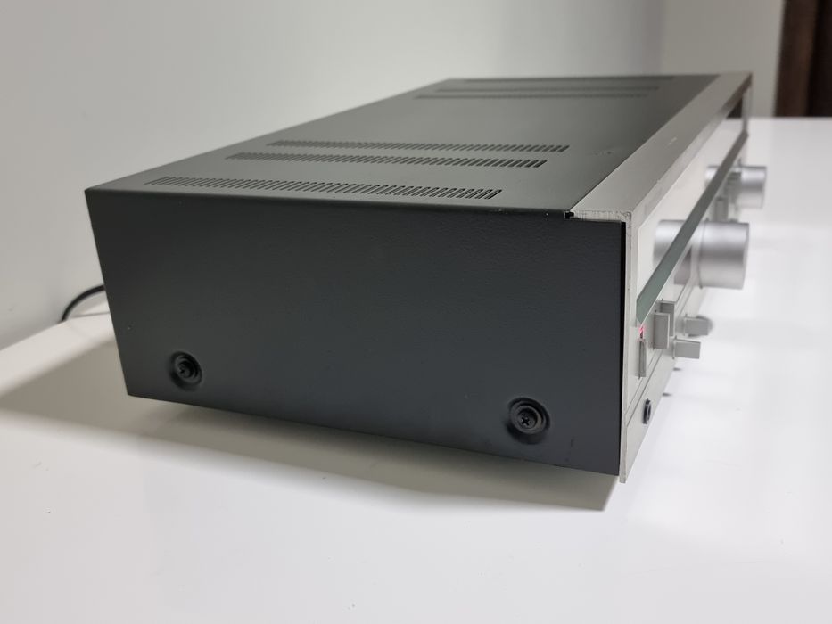 Kenwood KR-720 stereo receiver