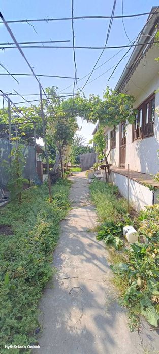 Vand teren 830 mp cu deschidere la strada 22 ml