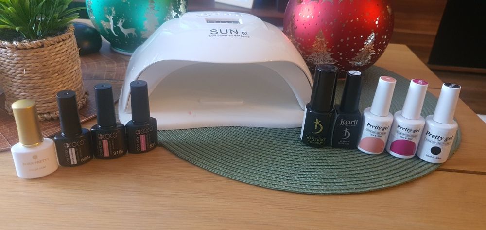 Комплект за маникюр