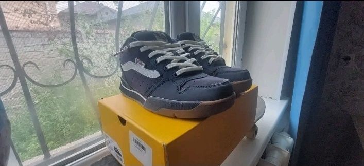 Vans 39размер не подошель размер у меня 40