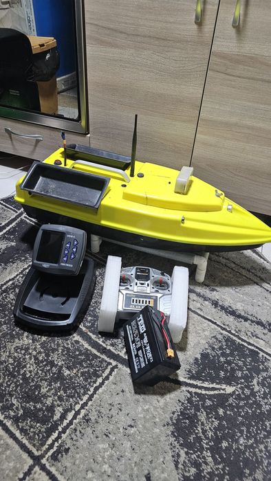 Vapor plantat nadă RC cu sonar + telecomandă + acumulator