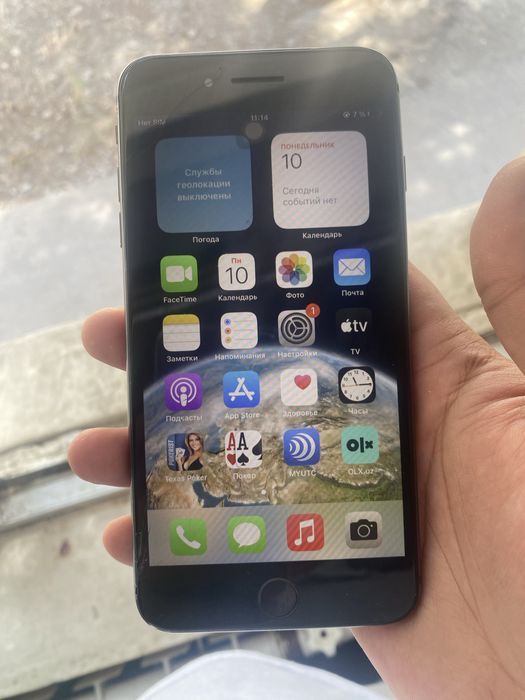 I phone 8 plus black sotiladi