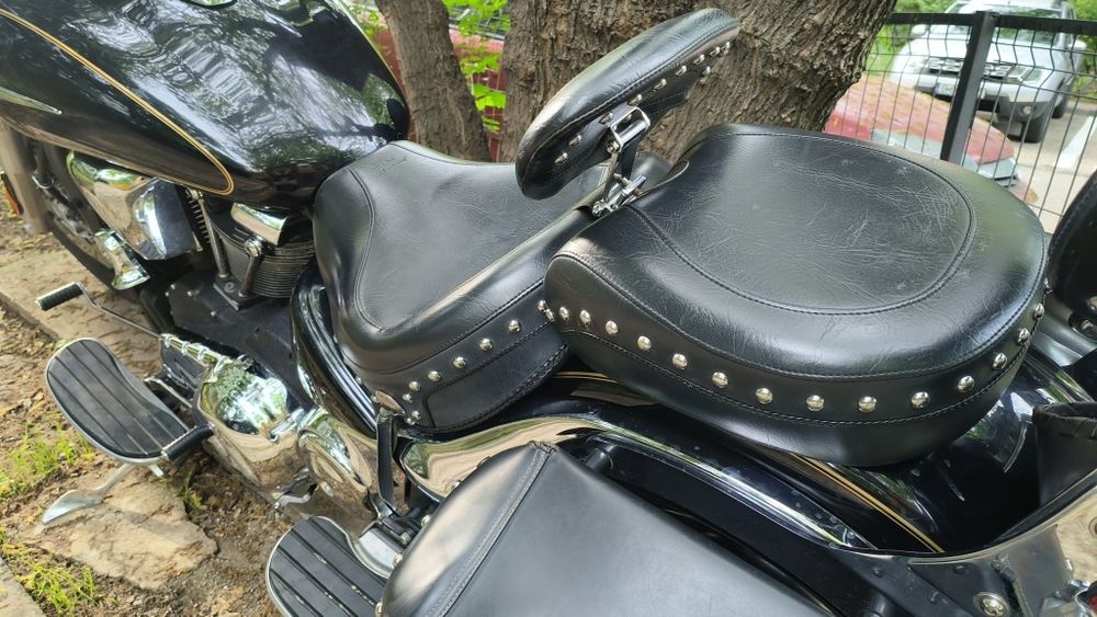 Șei șa Mustang cu backrest reglabil Kawasaki Vulcan VN 2000