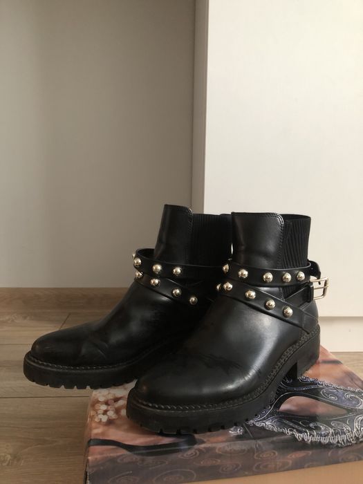 Дамски черни кожени боти STRADIVARIUS