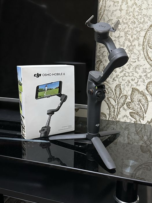 Stabilizator Dji Osmo Mobile 6