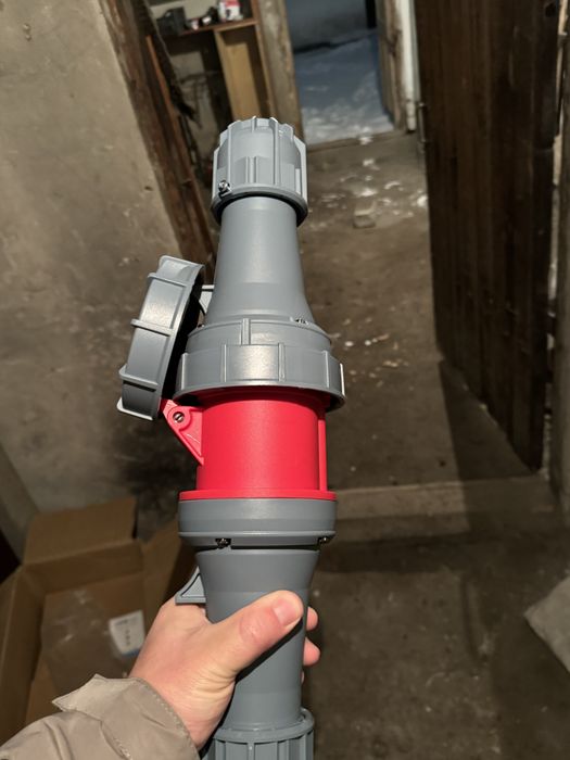 Вилка-розетка 63 Ампер