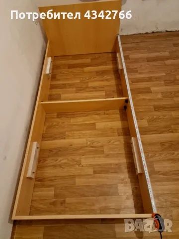 Мебели- единични легла, гардероби закачалки табуретки