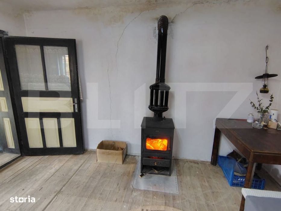 Casa taraneasca cu 180 mp utili si teren de 1360 mp, Aschileu Mare