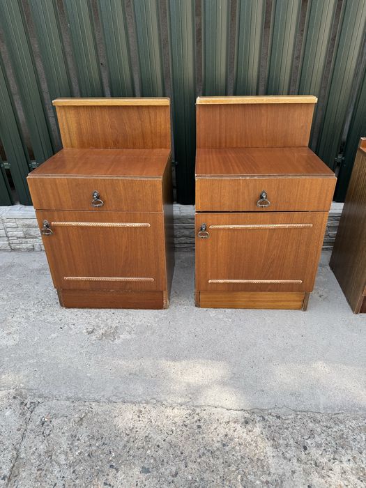 Продам комод и 2 тумбы
