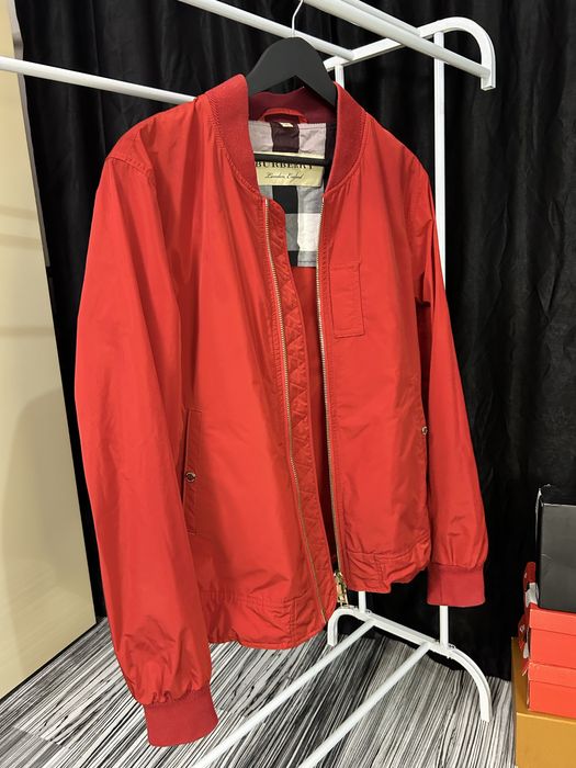 Geacă Burberry London England bomber roșie originală marimea L