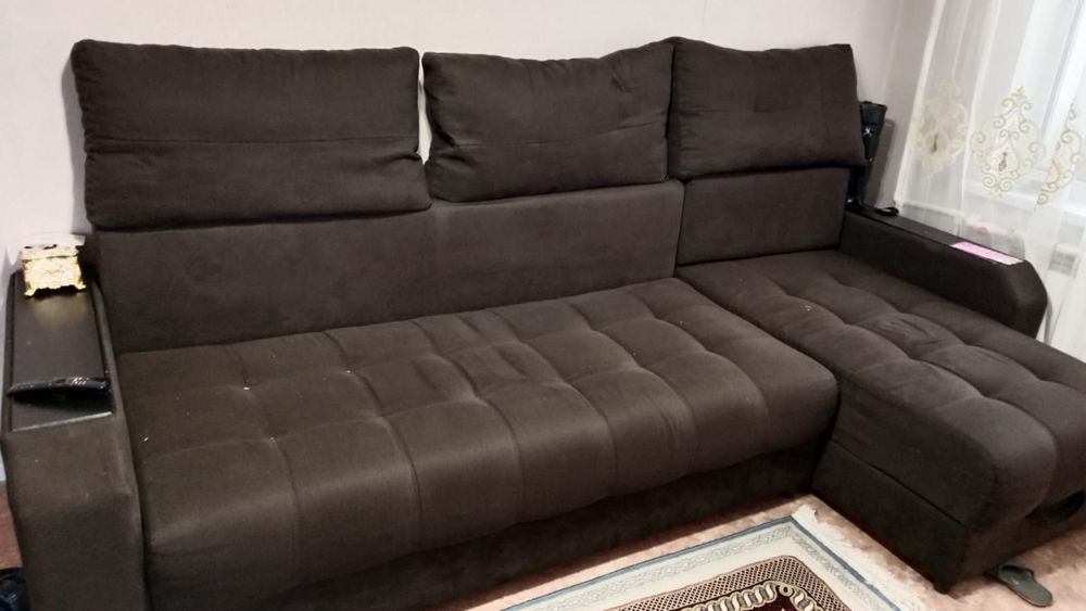 Продам угловой диван