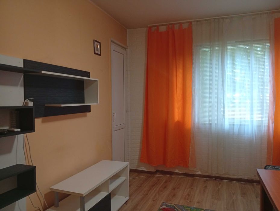 Дава се под наем Тристаен апартамент в София, Сухата река - 70 кв.м за 561 € - Снимка #2