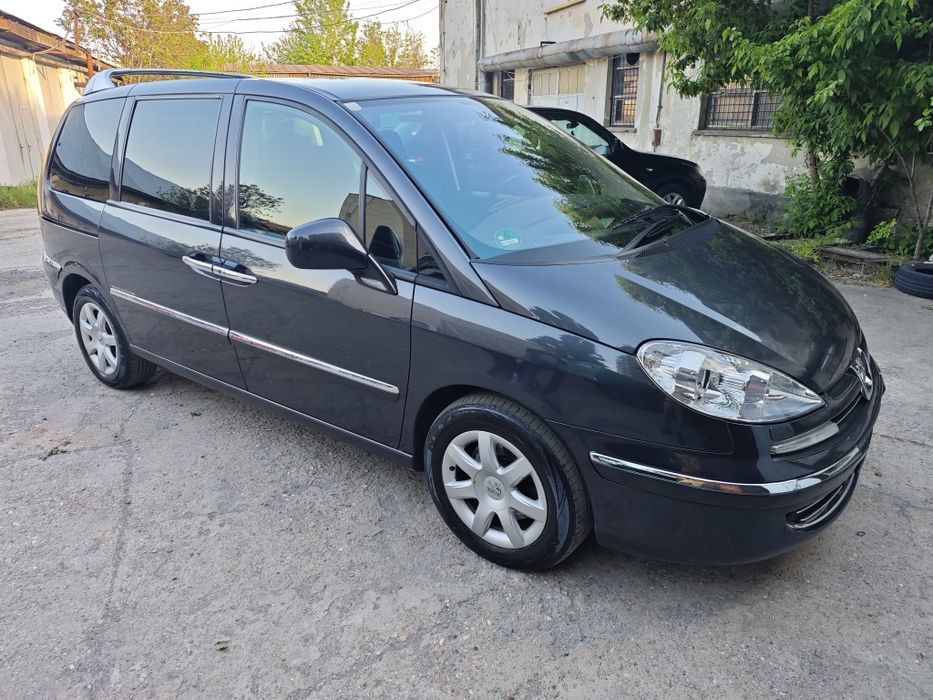 Peugeot 807 Premium 2.0hdi 163cp automat/dublu climatronic/xenon/navi/scaune încălzite/PDC fata spate/7 locuri/roti iarna vara aliaj/carte service