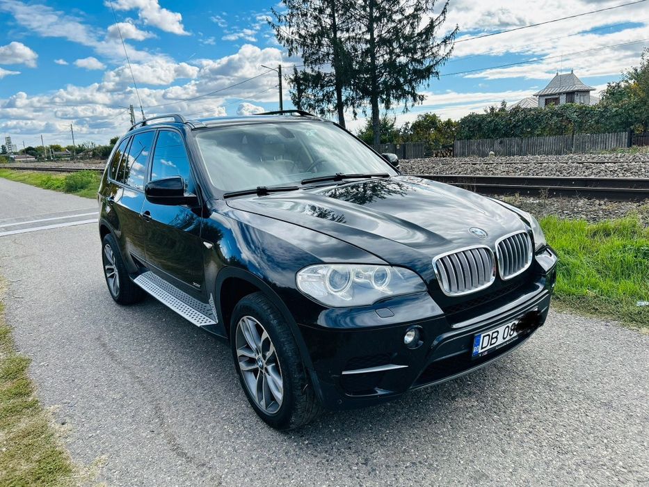 Vând BMW X5 2013