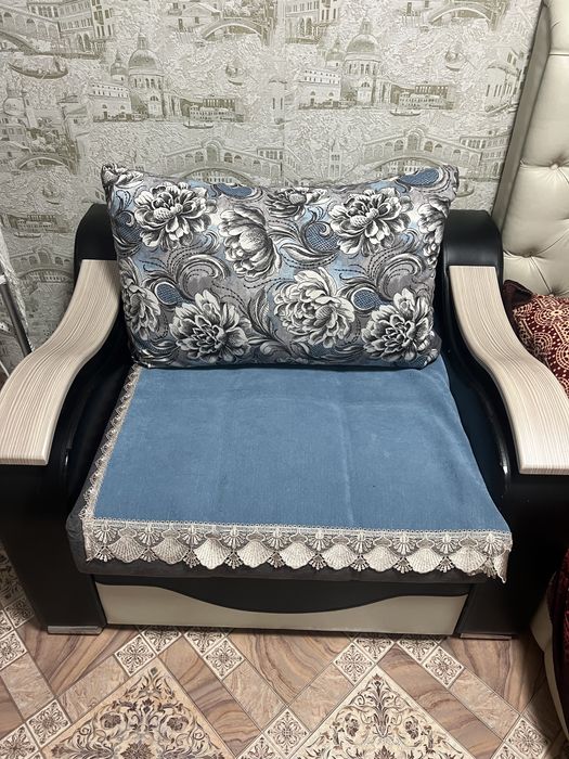 Продам большой диван,мини диван + кресло