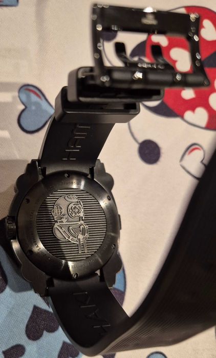 Часовник Hamilton Khaki Navy BelowZero