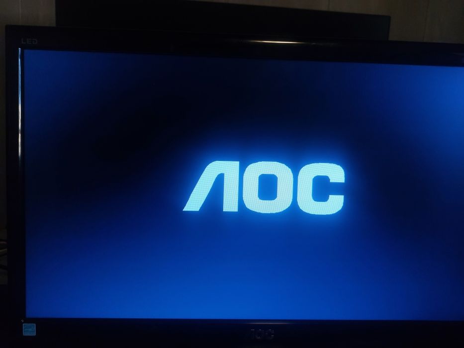 Monitor sotiladi 19 li ishlashi zo'r aybi yuq